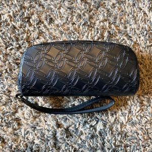 Oakley sunglasses 😎 case.